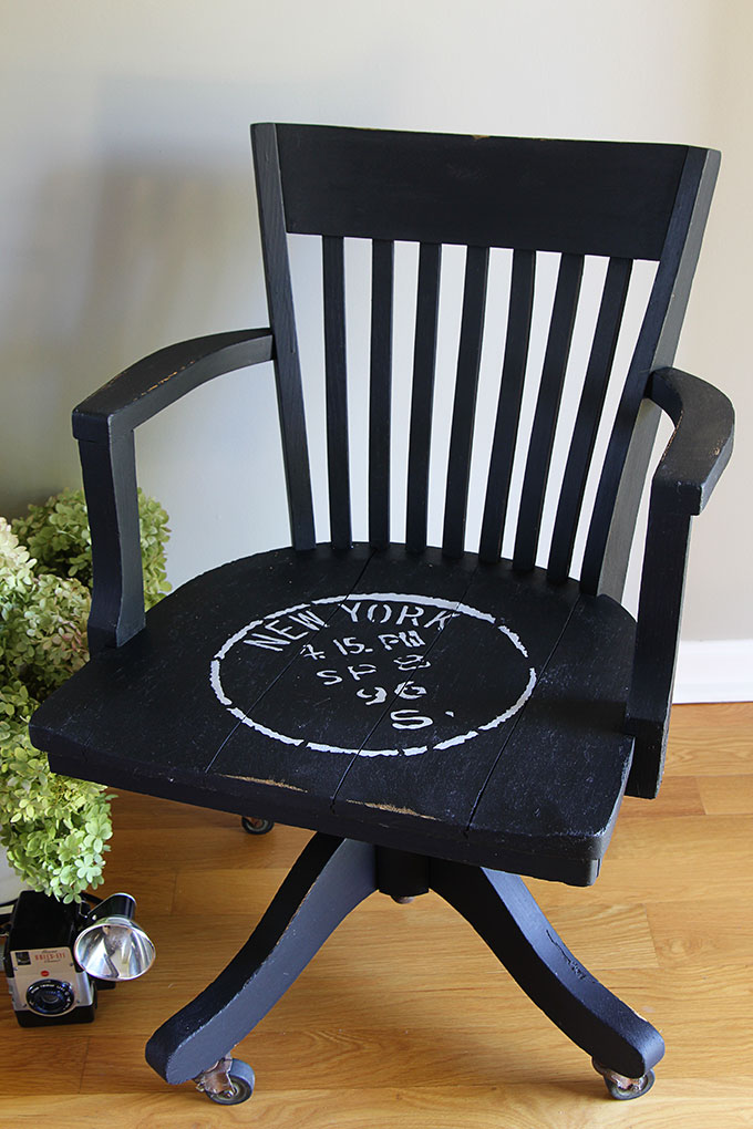 Breathing new life into an oak banker's chair with chalk paint and a stencil. A simple DIY project that saved this tired yard sale find from an early death.