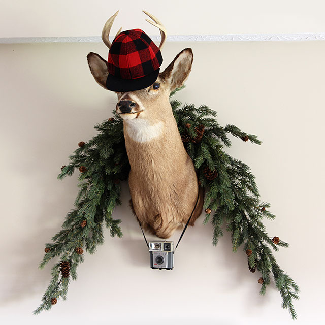 Christmas deer - LOTS of unique ideas and inspiration for using plaid Christmas decor in your home for the holidays, including both buffalo check and traditional plaids.