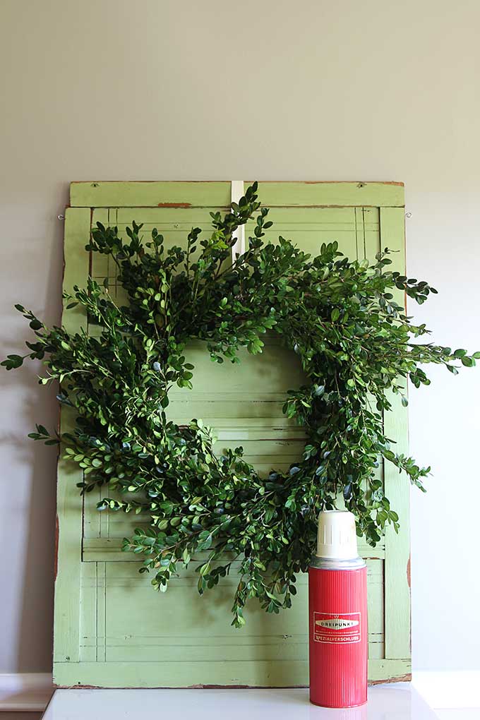 DIY boxwood wreath tutorial