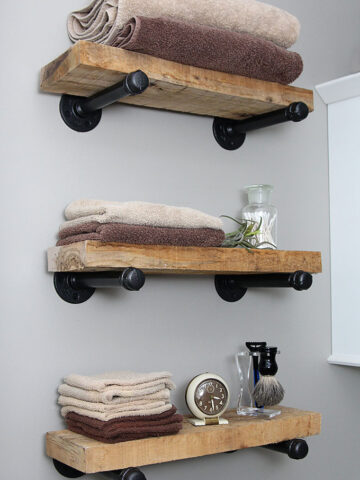 DiY pipe shelves in the bathroom.