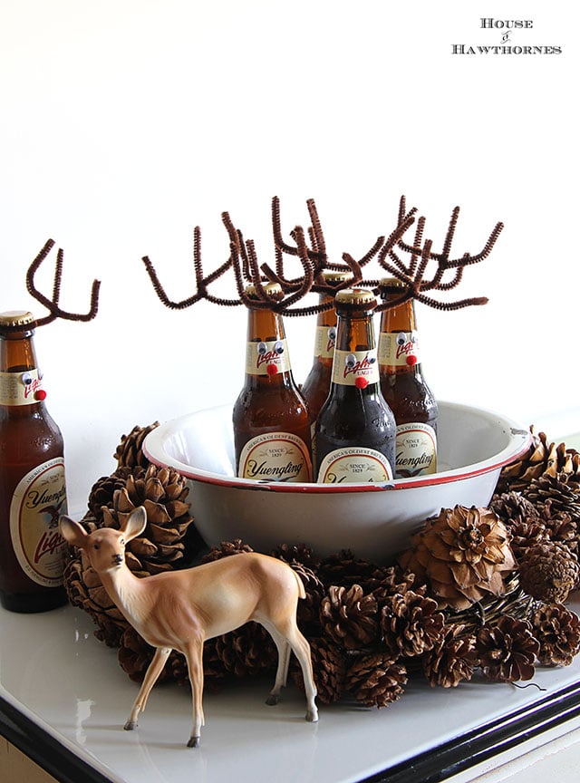 How to make your beer (or pop for that matter) bottles into cute little reindeer for the holiday season.  They make a great DIY Christmas hostess gift too.  via houseofhawthornes.com