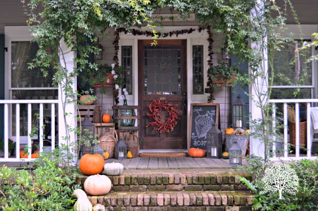 Eclectic, rustic fall porch decor ideas from Cottage In The Oaks