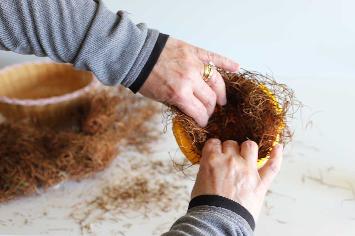 forming DIY bird nest with bowl 