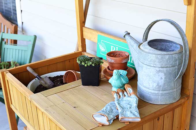 Potting bench