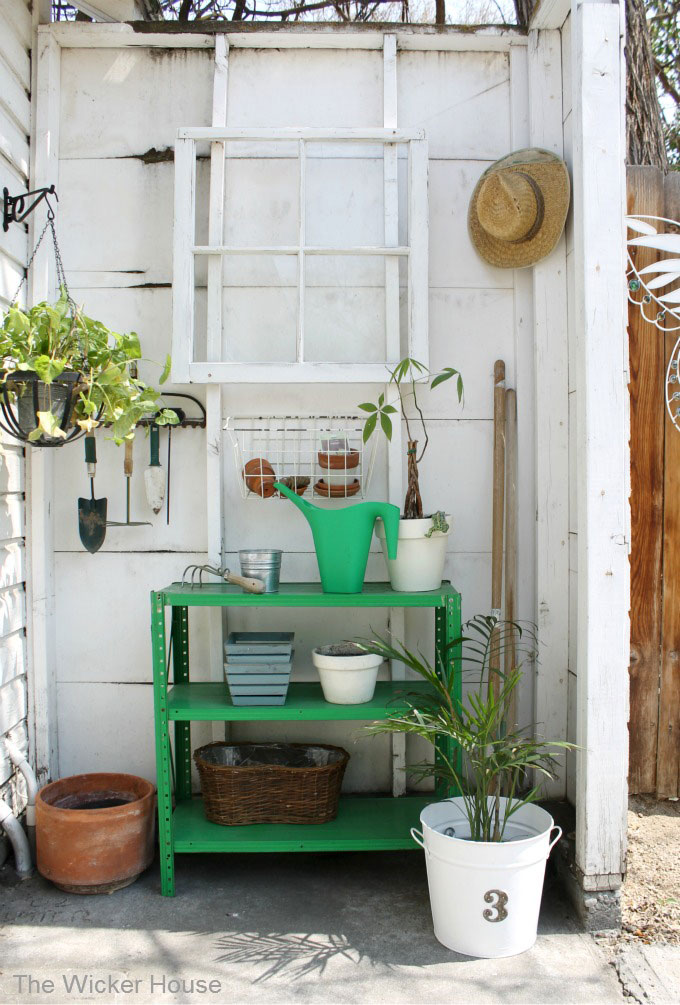 10+ inexpensive and inspiring DIY potting bench ideas to get you in the mood for spring gardening. They could also be used as a serving station on your porch, deck or patio.