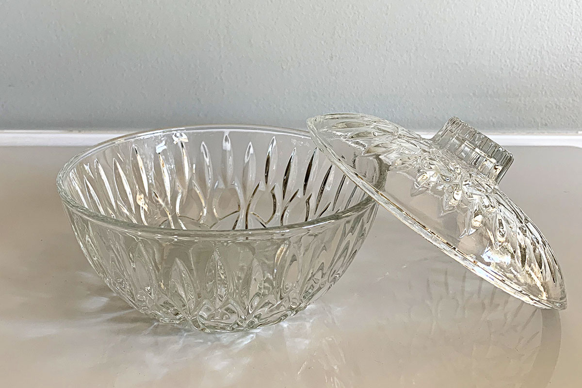 Glass bowl with lid.