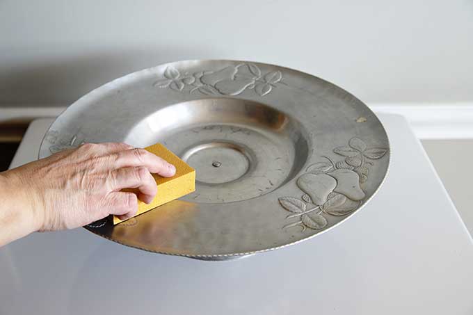 Sanding forged aluminum sanding tray