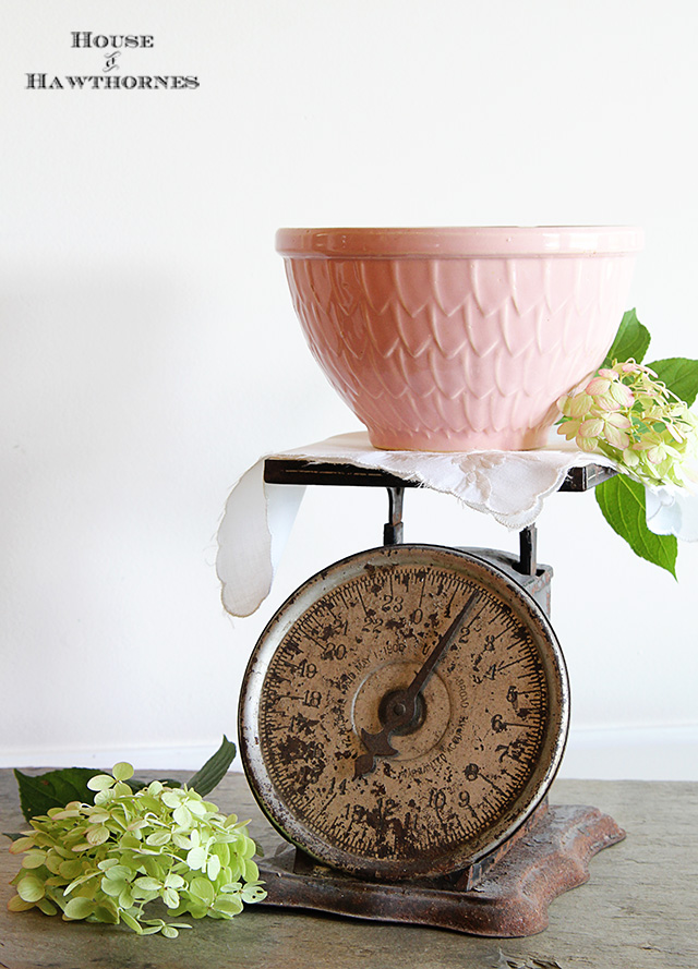 Vintage McCoy fish scale mixing bowl